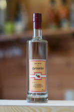 Eau de vie groseille, groseilles rouges, pour accompagner une salade de fruits